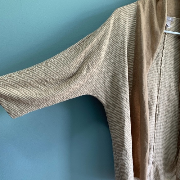 Chico’s Tan Lightweight cardigan Size Small Chico’s 0 - Picture 6 of 8